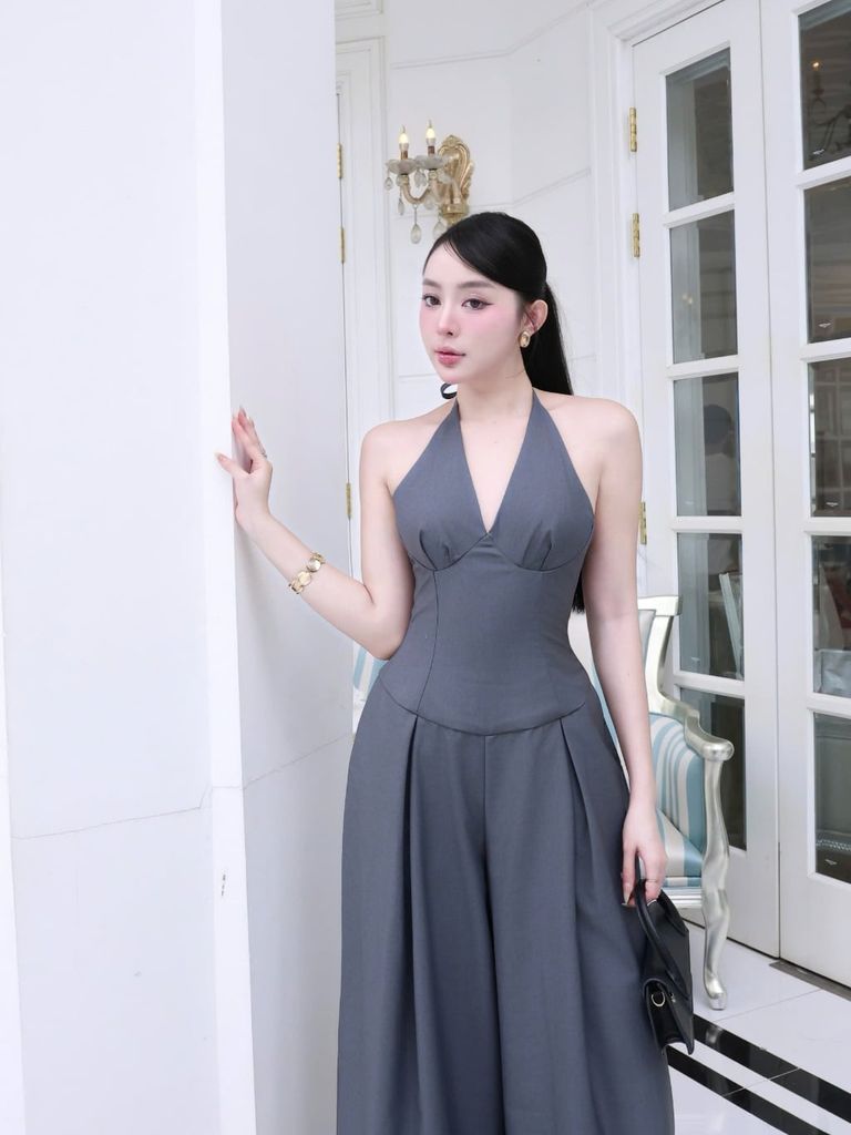 Jumpsuit Nữ AURENS JUMPS Cổ Yếm Chiết Eo Sang Trọng Thanh Lịch GOUT DE JUN