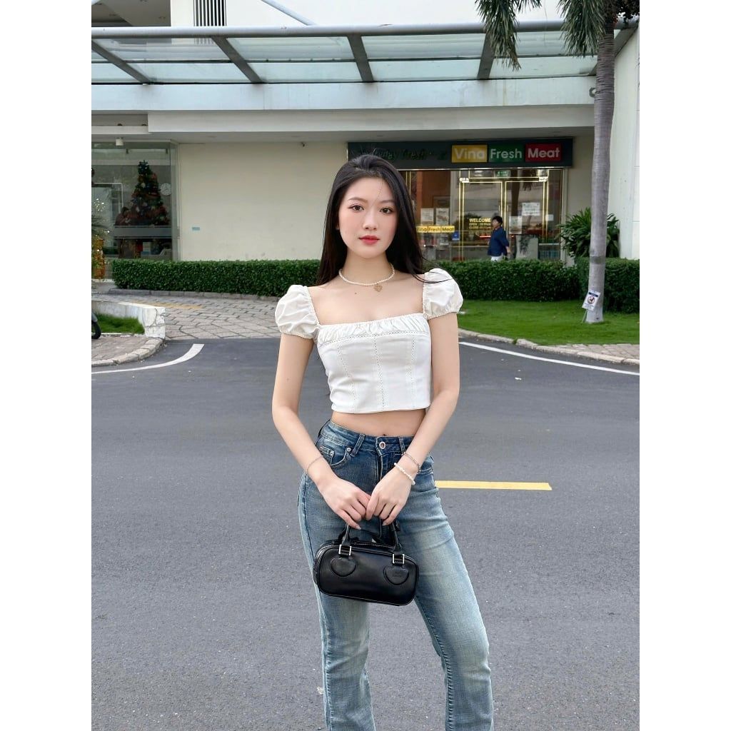 Áo Nữ Croptop Tay Phồng Cổ Vuông Ôm Dáng Nữ Tính - DARLY TOP - GOÛT DE JUN