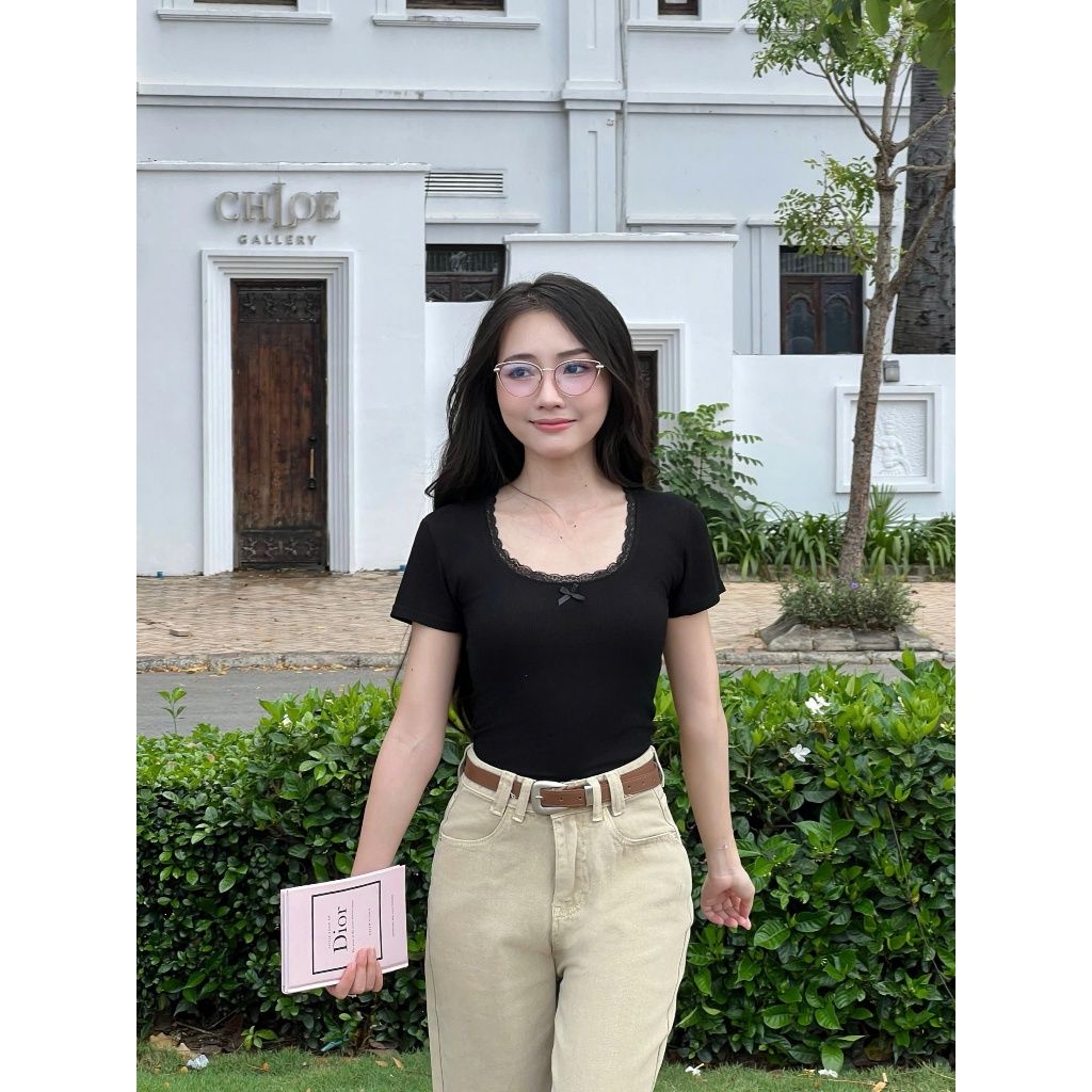 Áo Thun Form Ôm Cổ Tròn Viền Ren Phối Nơ - CHAXYN TOP - GOÛT DE JUN