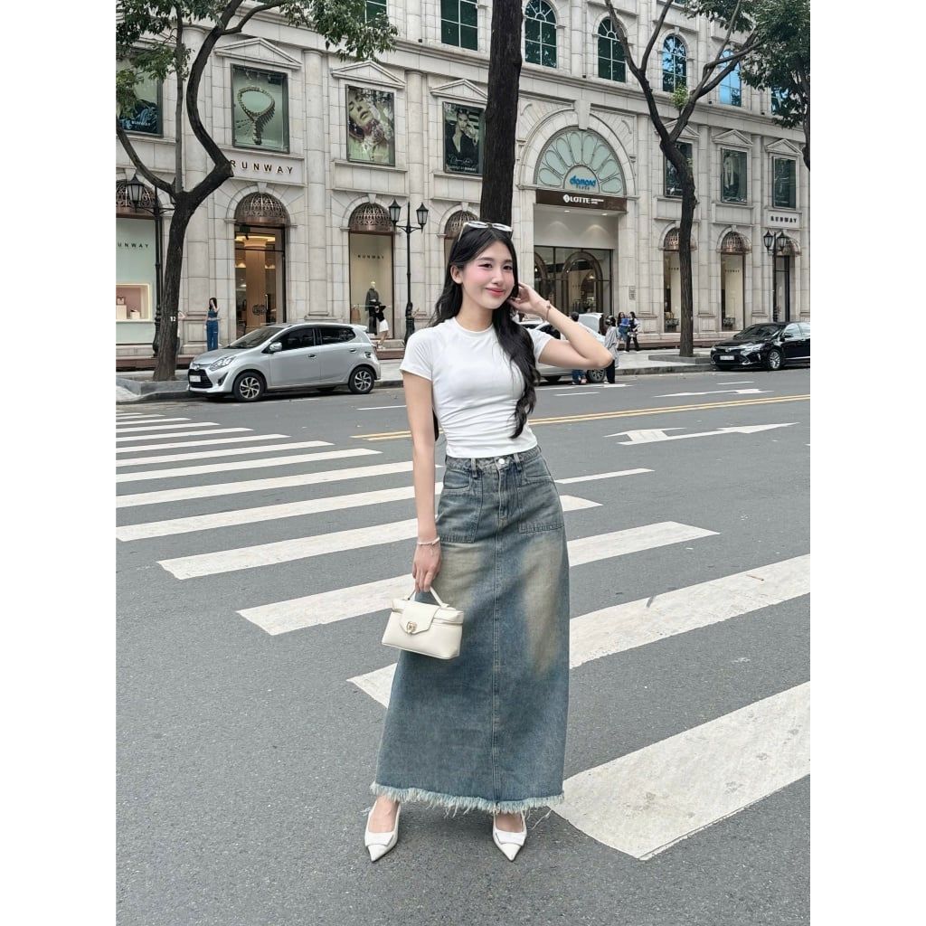Chân Váy Jeans Nữ Dài Wash Màu Tua Rua Năng Động - DELLA SKIRT - GOÛT DE JUN