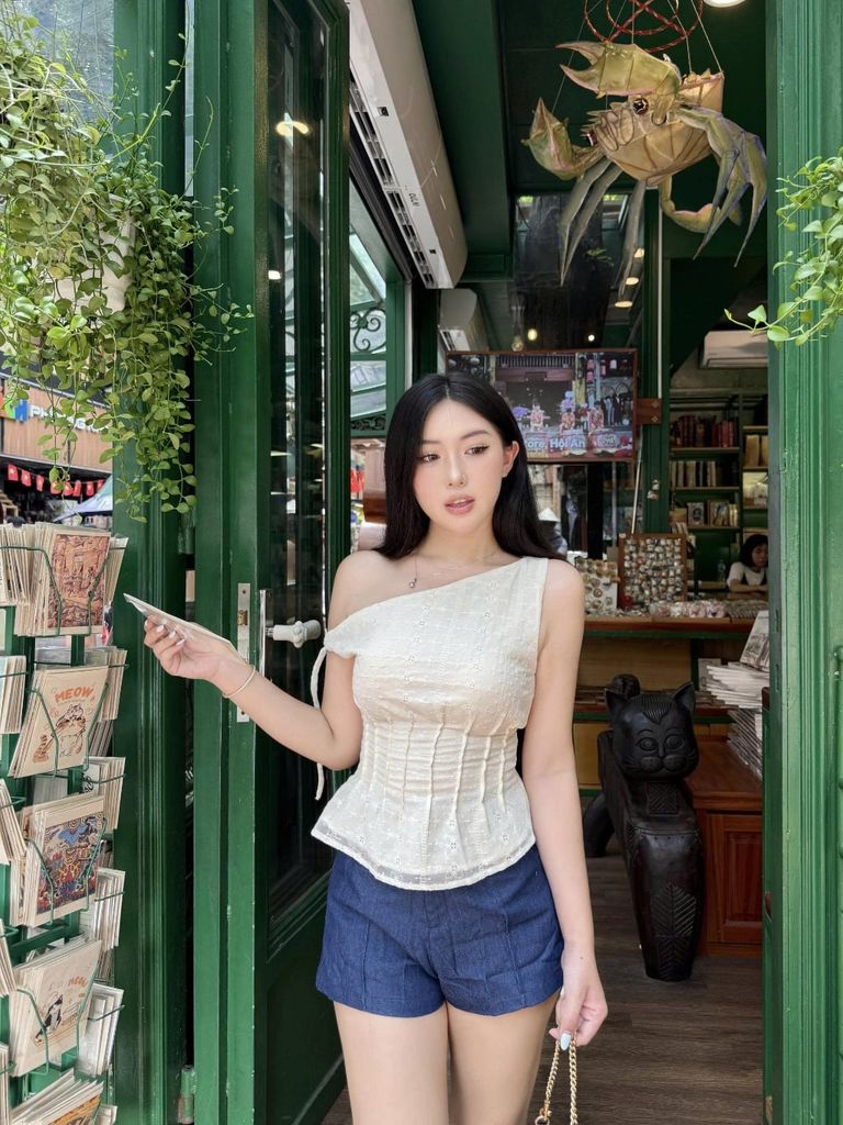 Áo Nữ MINHAS TOP Lệch Vai Chiết Eo Tôn Dáng GOUT DE JUN