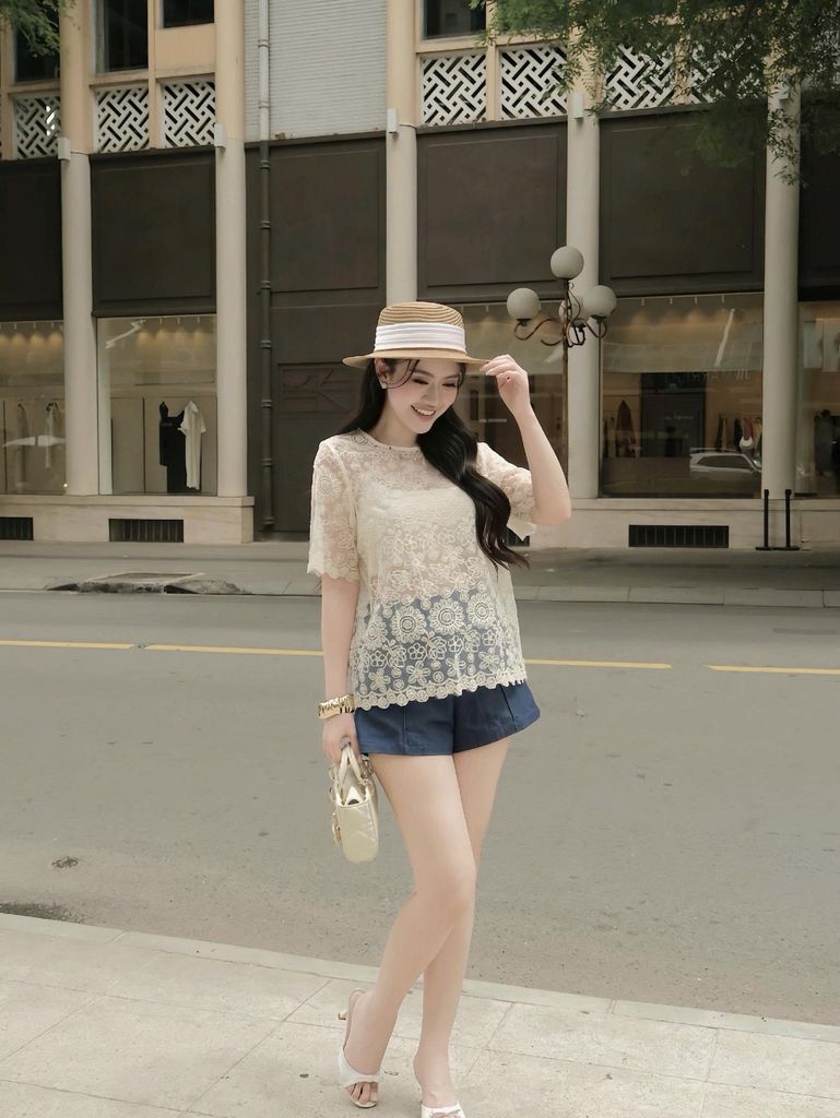 Áo Kiểu Nữ VERTOS TOP Xuyên Thấu Họa Tiết In Hoa Nổi Bật Nữ Tính GOÛT DE JUN