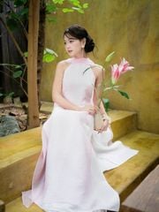 Áo Dài Nữ THANH ANH Cổ Yếm Hở Lưng Vải Voan Tơ Cách Điệu Nữ Tính (Không Kèm Quần) GOUT DE JUN