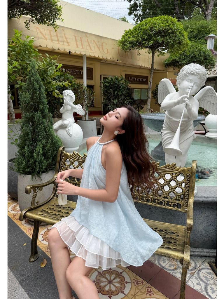 GOUT DE JUN Váy Nữ Cổ Yếm Chất Voan Xốp Rũ Mềm FEWSY DRESS Đầm Form Suông Thanh Lịch