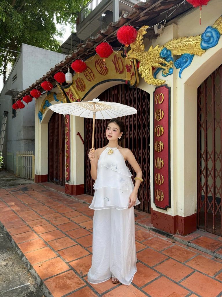 Áo Nữ BÍCH LẠC Cổ Yếm Phối Tầng Nữ Tính GOÛT DE JUN