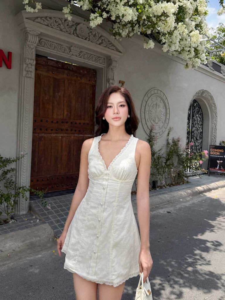 Đầm Nữ SOFFOR Mùa Hè Cổ V Viền Ren Phối Nút Dáng Ngắn GOÛT DE JUN