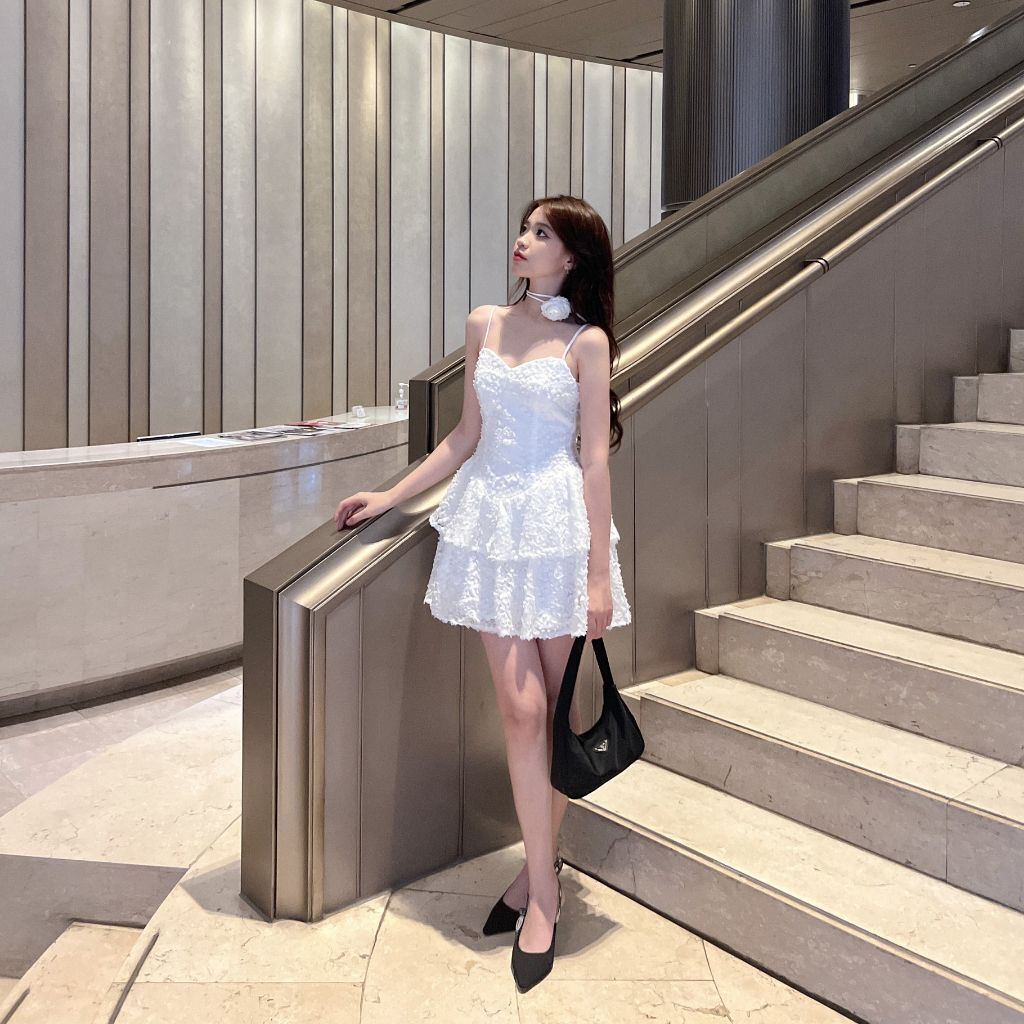 Đầm Trắng 2 Dây Dự Tiện Họa Tiết Hoa (Tặng Kèm Hoa) - JINNI DRESS - GOÛT DE JUN