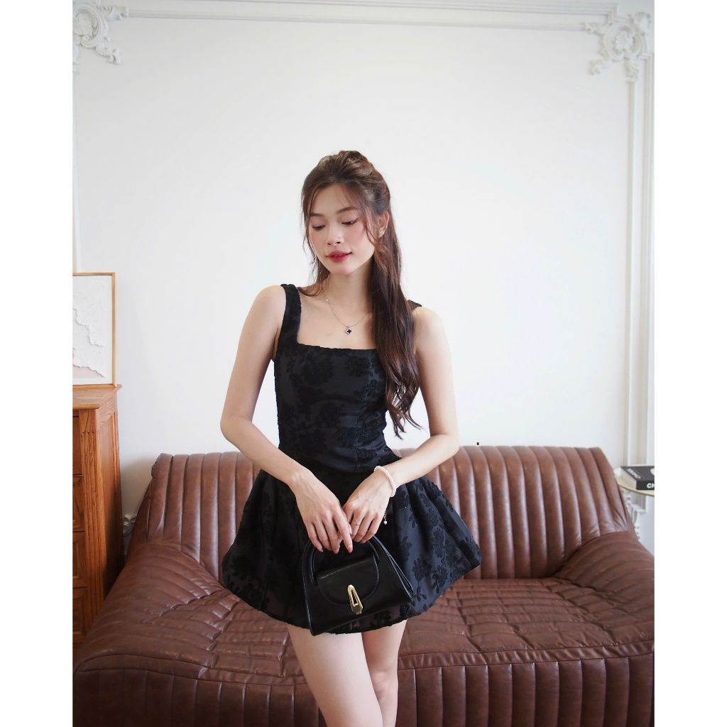 Đầm Nữ Dự Tiệc Mini Cổ Vuông Ren Hoa Form Xòe Quyến Rũ  - MINIS DRESS - GOÛT DE JUN