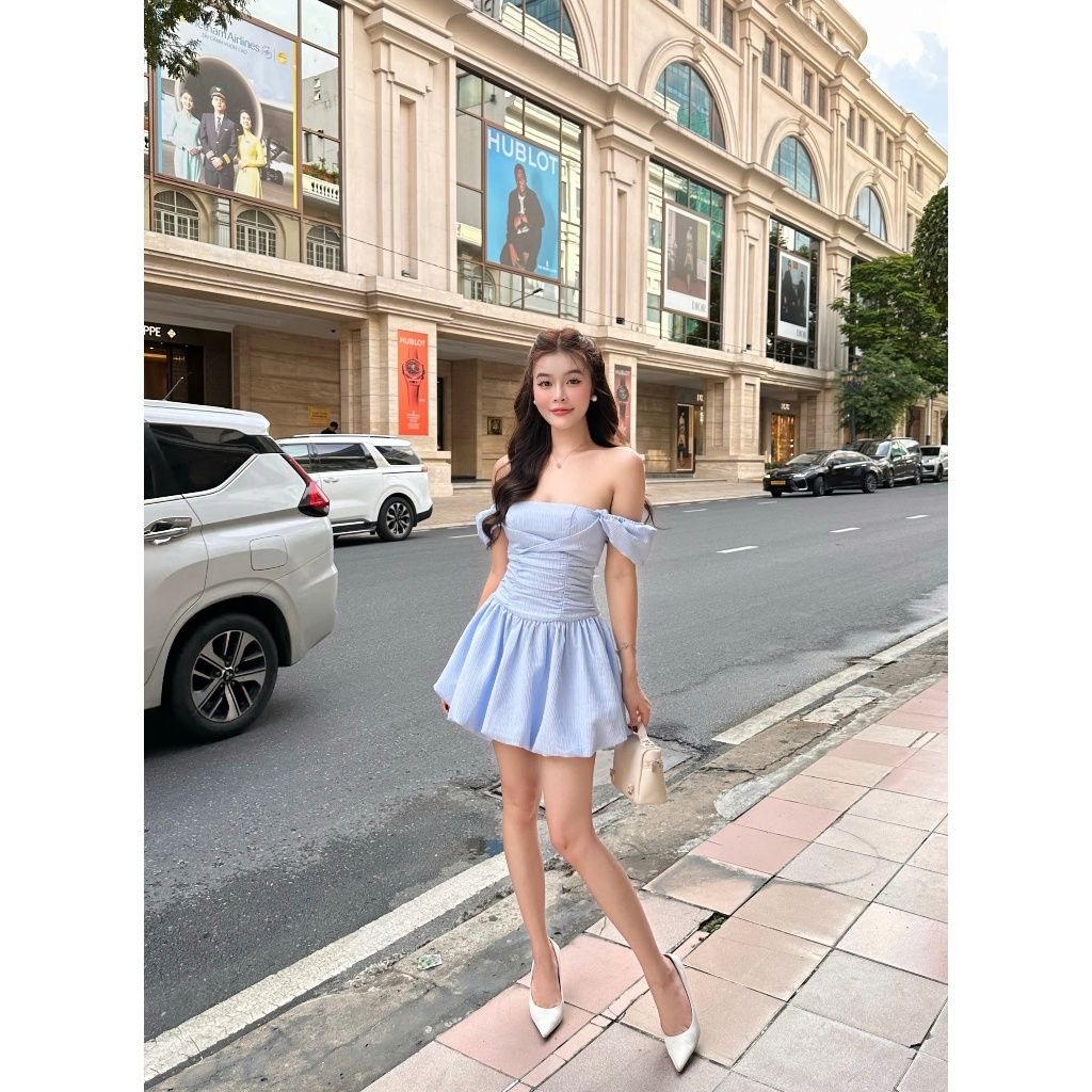 Đầm Nữ Tay Phồng Chiết Eo Dáng Bí Ngắn Dễ Thương - TAYLOR DRESS - GOÛT DE JUN