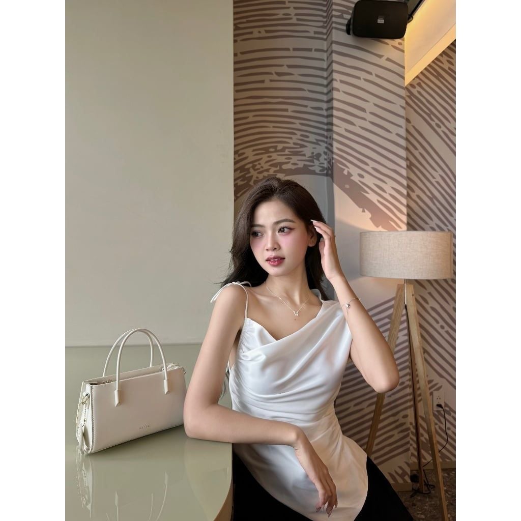 Áo Nữ Thiết Kế Lệch Vai Nhún Eo Tôn Dáng  - NANA TOP - GOÛT DE JUN