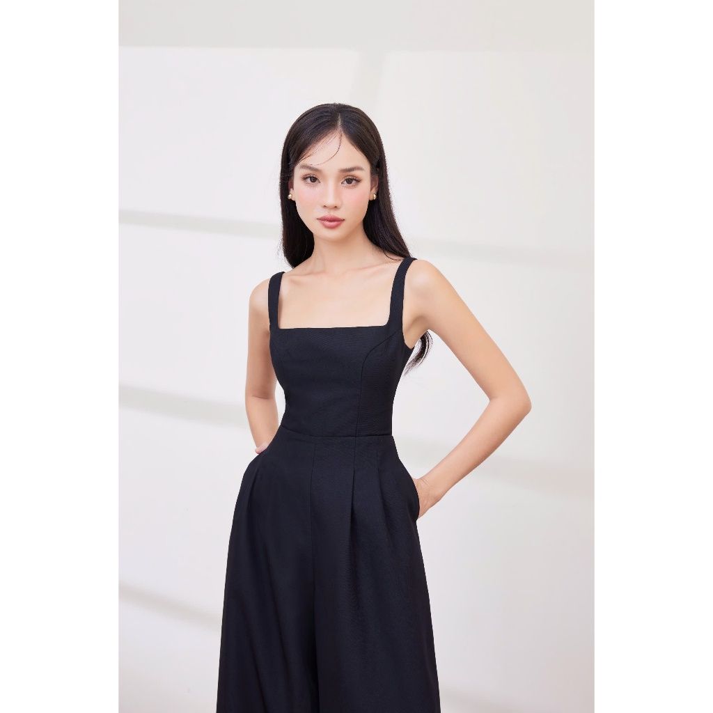 Jumpsuit Hai Dây Bảng To Cổ Vuông Quần Ống Rộng Trơn Đơn Giản Cho Nữ - ROMPER JUMP - GOÛT DE JUN
