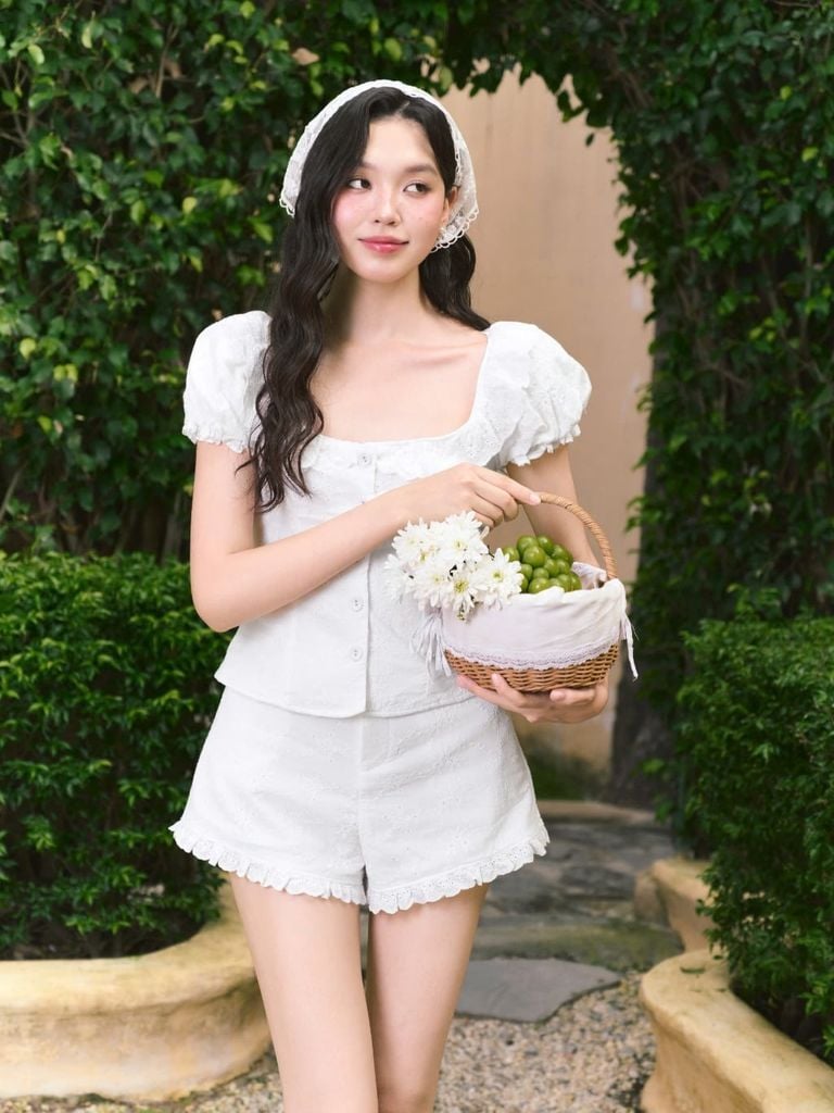 GOUT DE JUN Set Áo Tay Phồng Quần Short Chất Xô Thêu HURRI Dễ Thương Phối Viền Ren