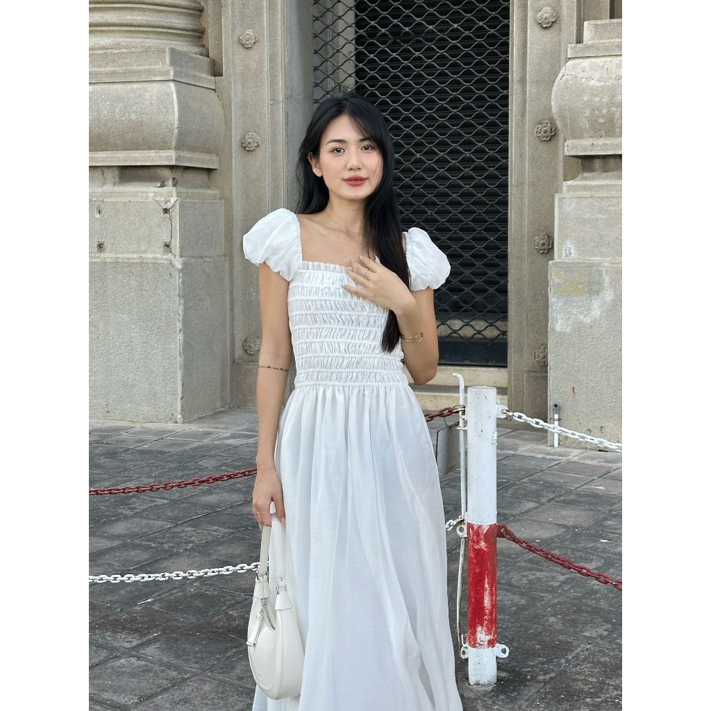 Đầm Maxi Cổ Vuông Tay Bồng Bo Chun Ôm Dáng Ngực - THERI DRESS - GOÛT DE JUN