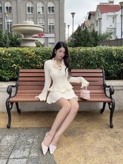 (Bán Lẻ) Set Nữ ORAITH Áo Cổ V Dài Tay Phối Bèo và Chân Váy Trơn Xòe Đơn Giản GOÛT DE JUN