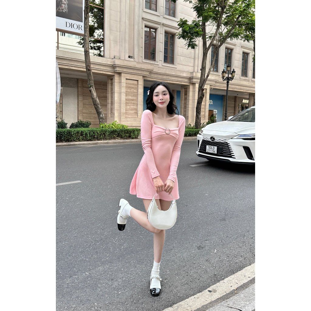 Đầm Body Nữ Tay Dài Cổ Vuông Tôn Dáng Năng Động - GONA DRESS - GOÛT DE JUN