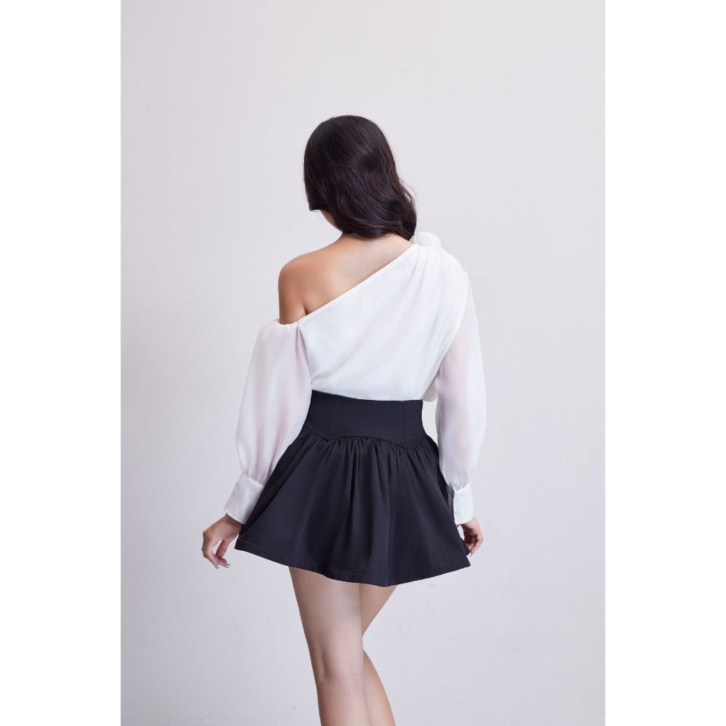 Áo Nữ Tay Dài Lệch Vai Tơ Bồng Thanh Lịch Nữ Tính - BLENI TOP - GOÛT DE JUN