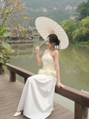 Áo Nữ MINH DẠ Gấm Hoa Cổ Yếm Hở Lưng Tôn Dáng GOUT DE JUN