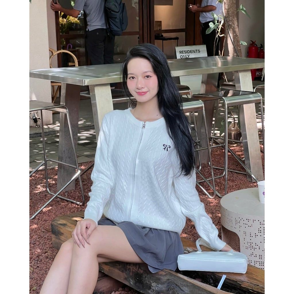 Áo Nữ Cardigan Len Dệt Kim Cổ Tròn Khóa Kéo Thêu Nơ Dễ Thương - TRAKI TOP - GOÛT DE JUN