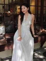 (Bán Lẻ) Set Nữ Mùa Hè POLKA Áo Cổ Đổ Dáng Yếm Hở Lưng Phối Chân Váy Xòe Dài GOÛT DE JUN