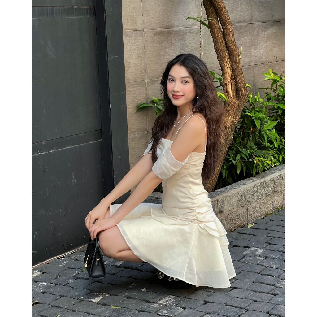 Đầm Nữ Thiết Kế Trễ Vai Dáng Xỏe Dễ Thương - LIING DRESS - GOÛT DE JUN