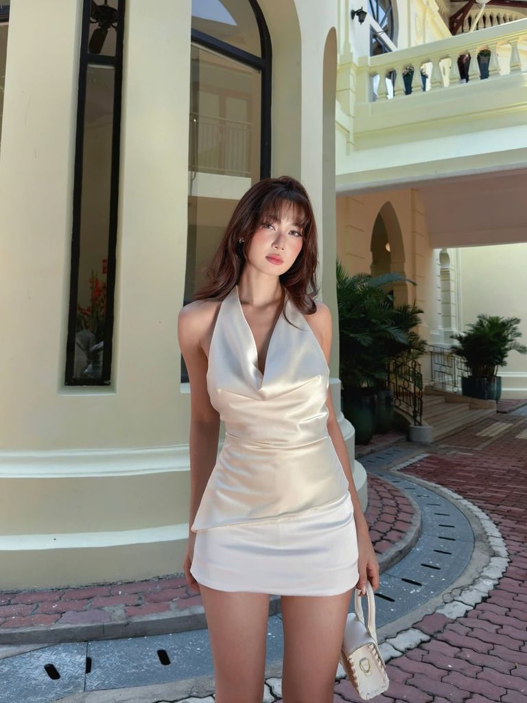 Áo Nữ LOWY TOP Cổ Đổ Lệch Chất Lụa Sang Chảnh GOUT DE JUN