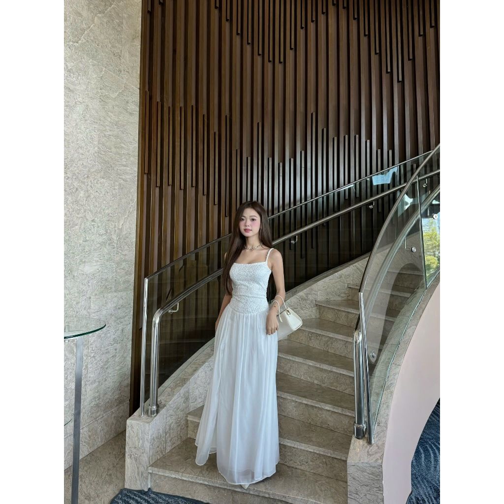 Đầm Nữ Đi Tiệc Hai Dây Xẻ Tà Phối Ren Hoa Sang Trọng   - EMIL DRESS - GOÛT DE JUN