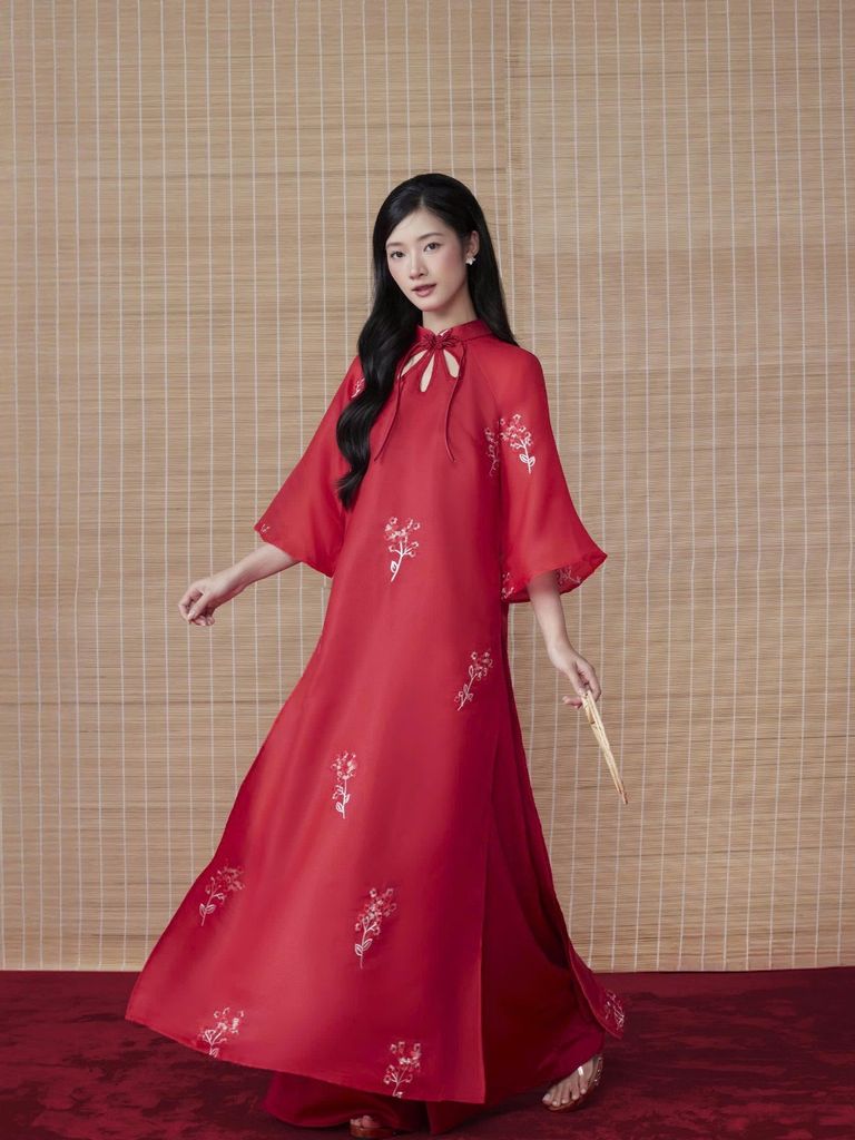 (Bán Lẻ) Set Áo Dài Nữ CÁT TƯỜNG Dáng Suông Vải Voan Thêu Hoa Cổ Cao Tay Lỡ Và Quần Lụa Dài Ống Rộng GOÛT DE JUN