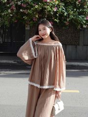 (Bán Lẻ) Set Nữ Mùa Hè BISHUL Áo Trễ Vai Phối Ren Phối Quần Ống Rộng Basic GOÛT DE JUN