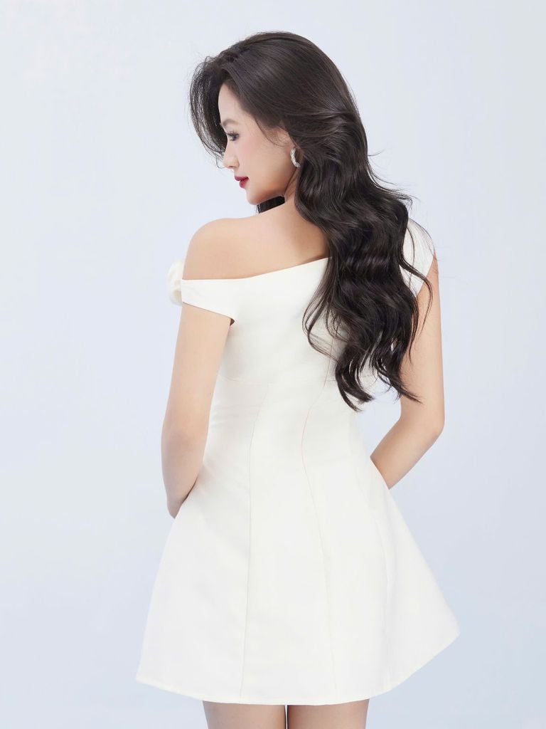 Đầm Nữ Đi Tiệc Trễ Vai Mini Form Thanh Lịch (Kèm Hoa)  - ELEGANT DRESS - GOÛT DE JUN