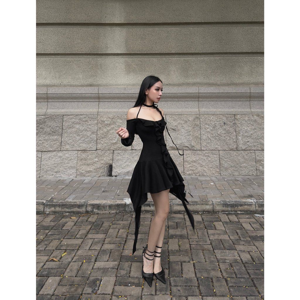 Đầm Dài Trễ Vai Phối Bèo Thời Trang Cho Nữ - ASLEY DRESS - GOÛT DE JUN