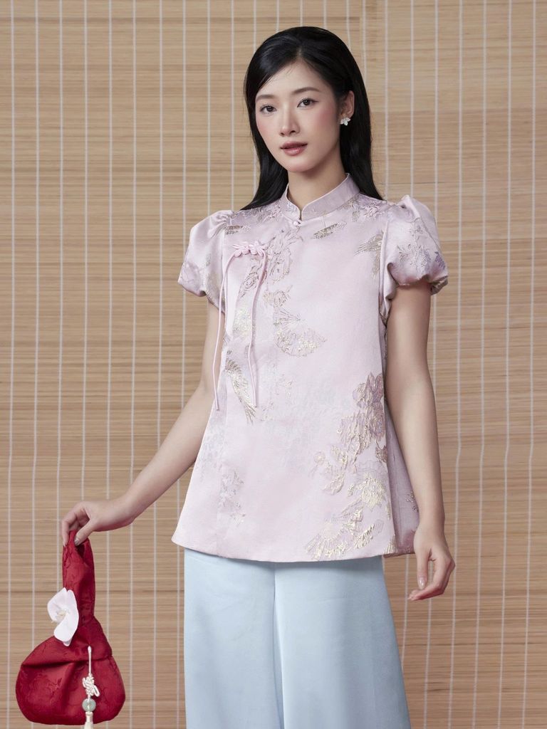 Áo Nữ SƯƠNG HOA Cổ Tàu Truyền Thống Tay Ngắn Bồng Đính Nơ Vải Gấm GOUT DE JUN
