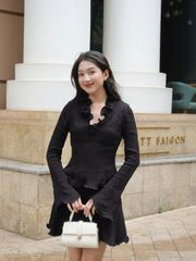 (Bán Lẻ) Set Nữ ORAITH Áo Cổ V Dài Tay Phối Bèo và Chân Váy Trơn Xòe Đơn Giản GOÛT DE JUN
