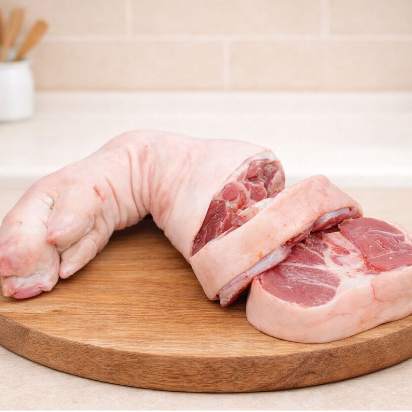 Giò heo trước nguyên cái