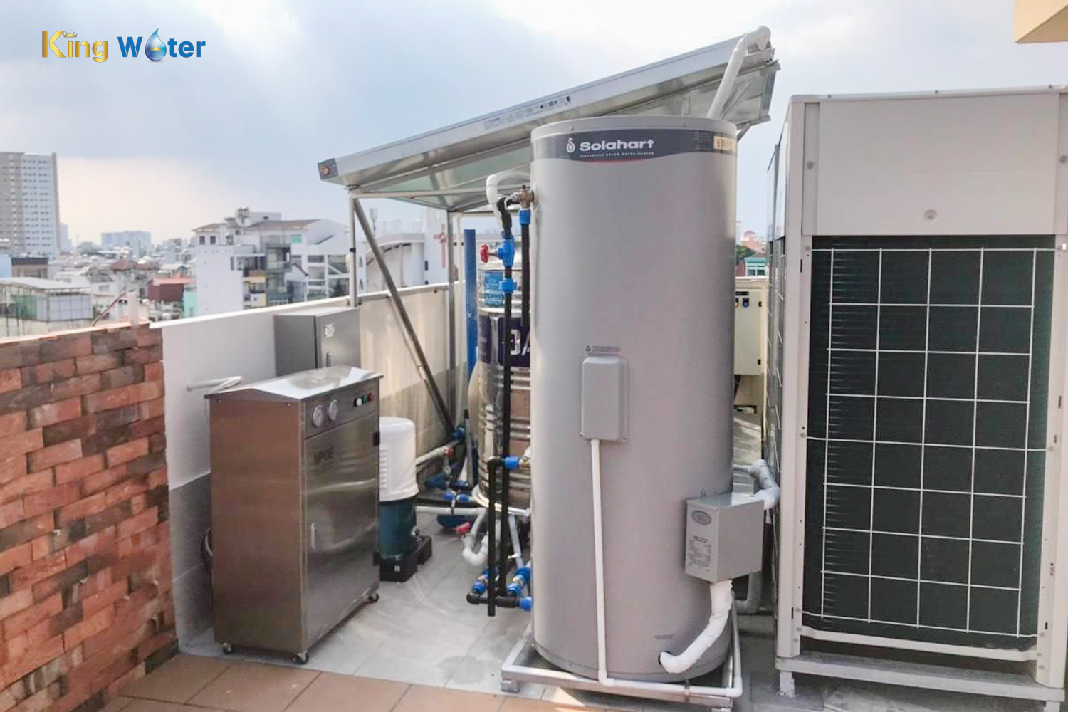 Máy nước nóng năng lượng mặt trời Solahart STREAMLINE 320L