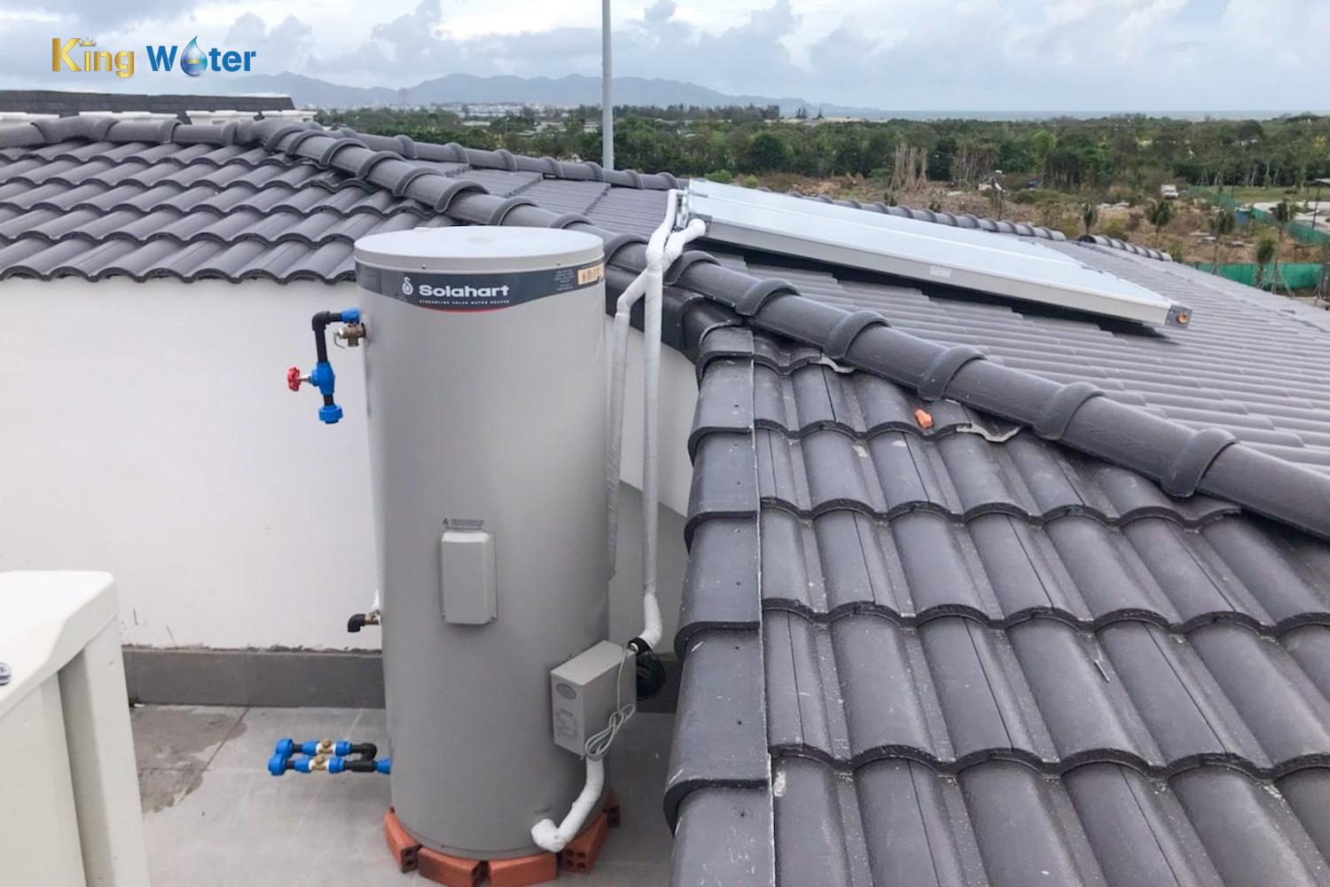 Máy nước nóng năng lượng mặt trời Solahart STREAMLINE 320L