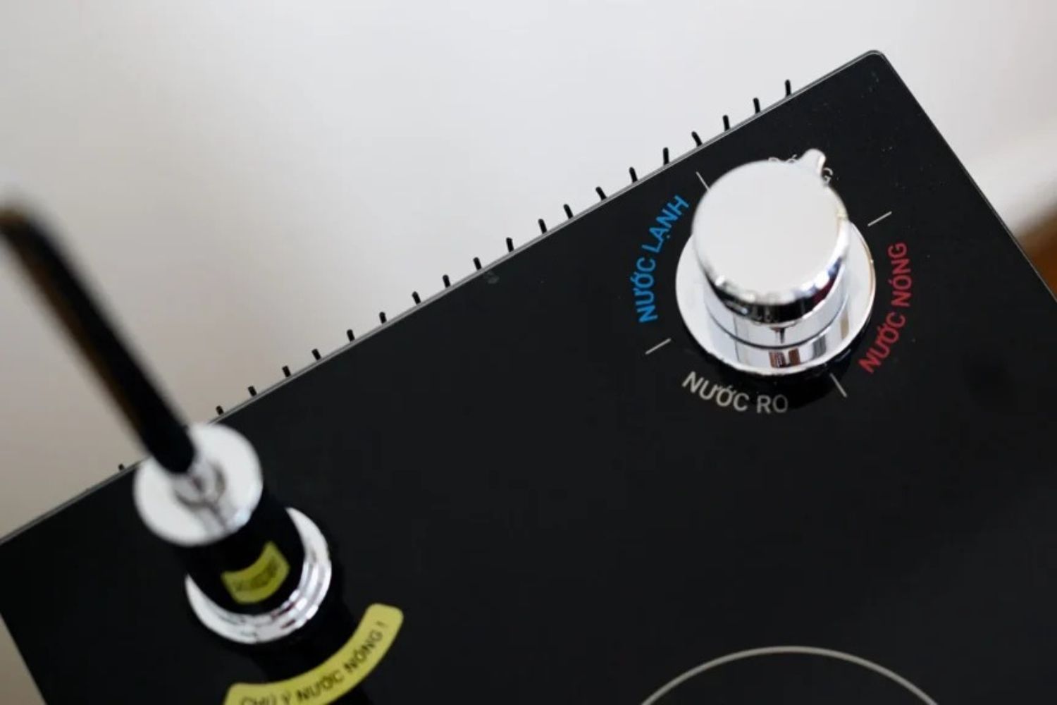 Máy Lọc Nước RO Nóng Lạnh Nguội Hydrogen Hòa Phát HPN692 | Cây Đứng 10 Lõi