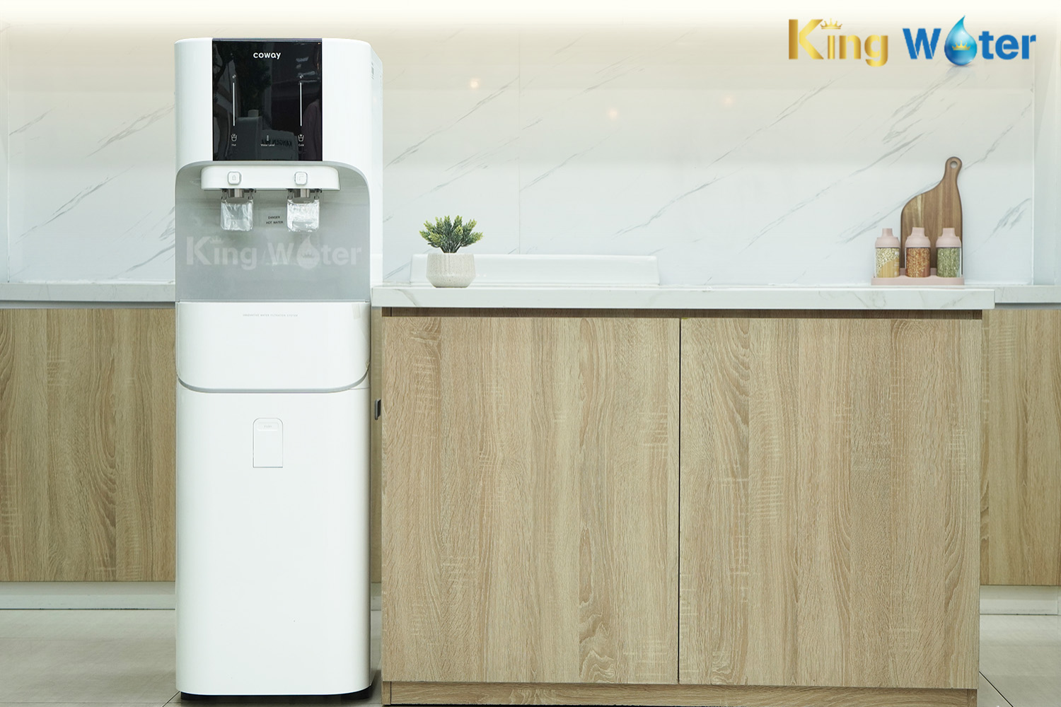 Máy Lọc Nước RO Nóng Lạnh Coway CORE (CHP-671R) | Cây Đứng 05 Lõi