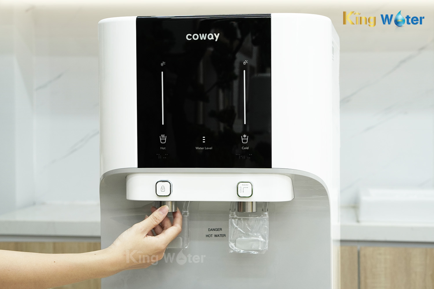 Máy Lọc Nước RO Nóng Lạnh Coway CORE (CHP-671R) | Cây Đứng 05 Lõi