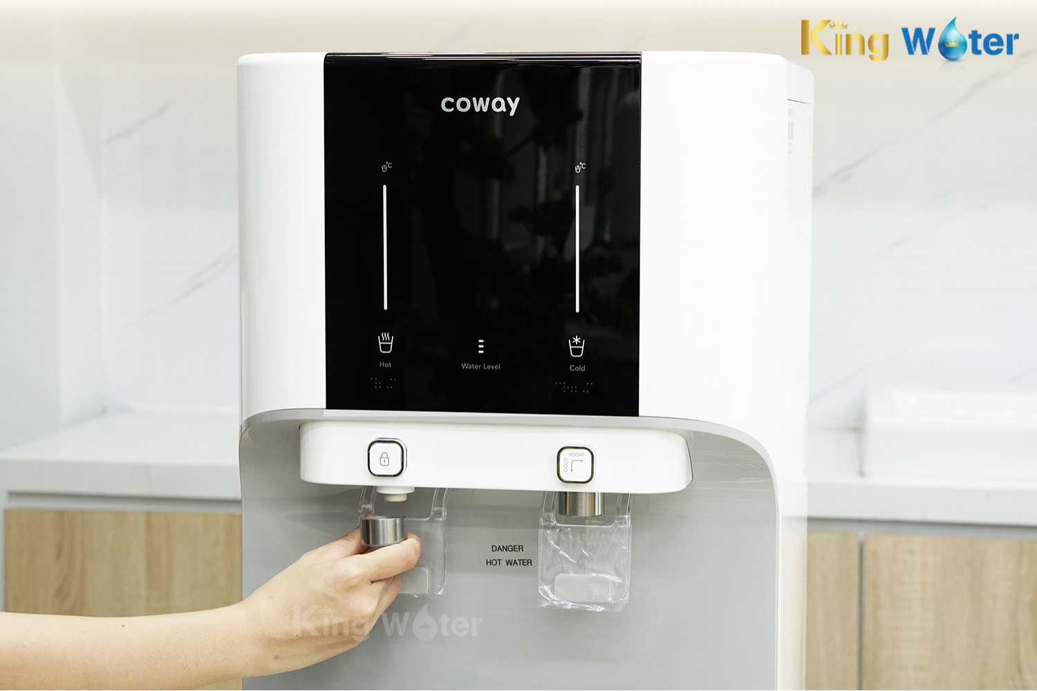 Máy Lọc Nước RO Nóng Lạnh Coway CORE (CHP-671R) | Cây Đứng 05 Lõi