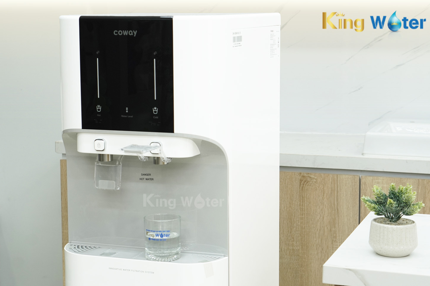 Máy Lọc Nước RO Nóng Lạnh Coway CORE (CHP-671R) | Cây Đứng 05 Lõi