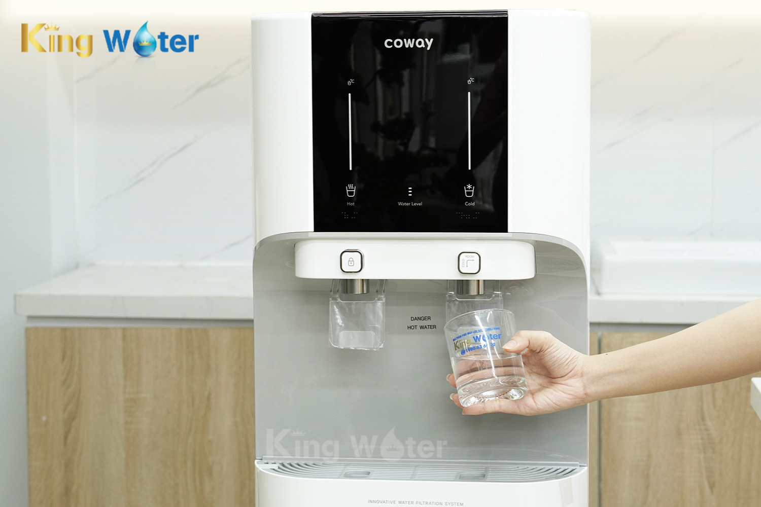 Máy Lọc Nước RO Nóng Lạnh Coway CORE (CHP-671R) | Cây Đứng 05 Lõi