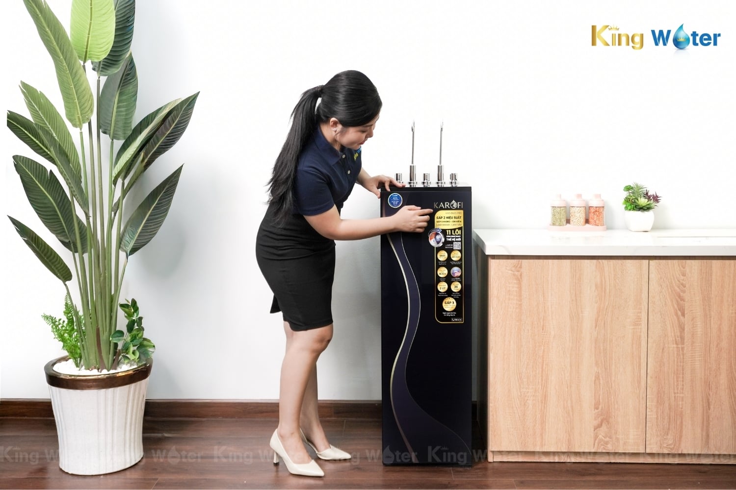 Máy Lọc Nước RO Nóng Lạnh Karofi KAD-D66S PRO | Tủ Đứng 11 Lõi