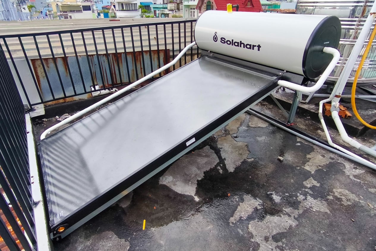 Máy nước nóng năng lượng mặt trời Solahart Sunheat 150L