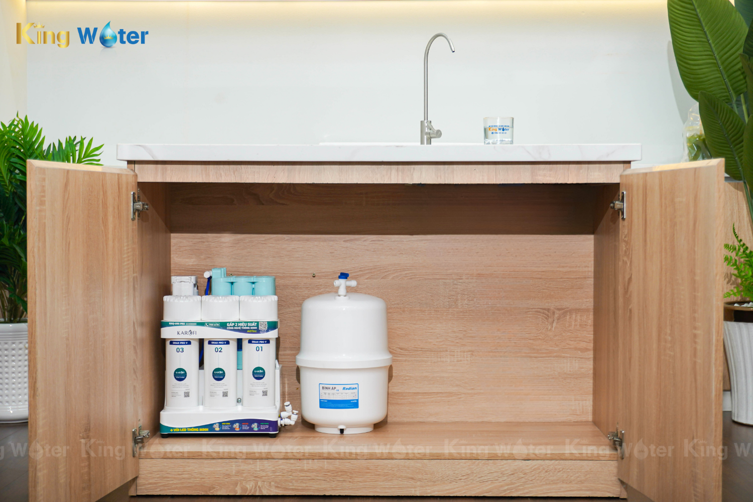 Máy Lọc Nước RO Karofi KAQ-U95 Pro | Để Gầm 10 Lõi