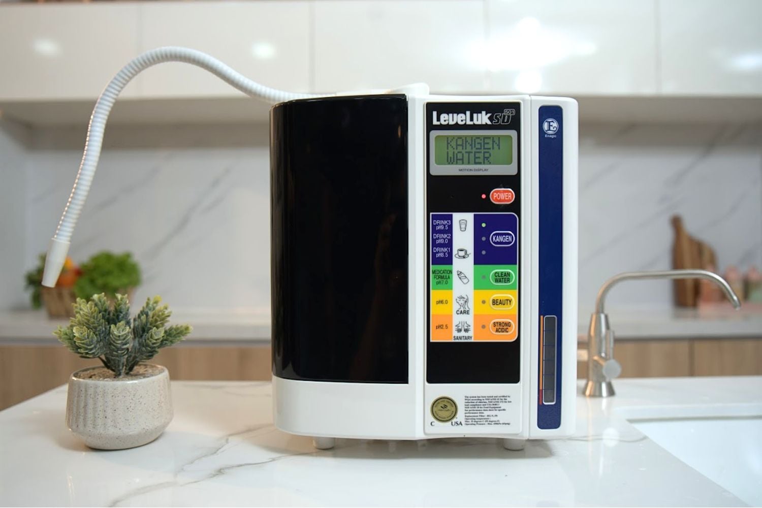 Máy Lọc Nước Điện Giải Ion Kiềm Kangen Leveluk SD501 | 7 Tấm Điện Cực