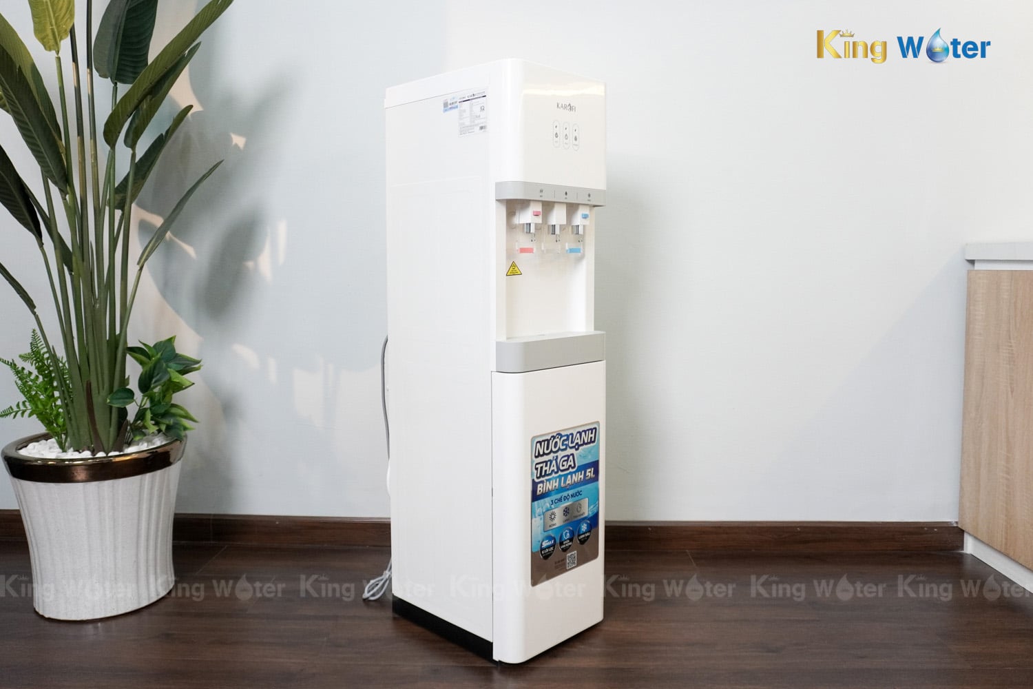 Máy Lọc Nước R.O Nóng Lạnh Karofi HCV208RO | Cây Đứng 6 Lõi