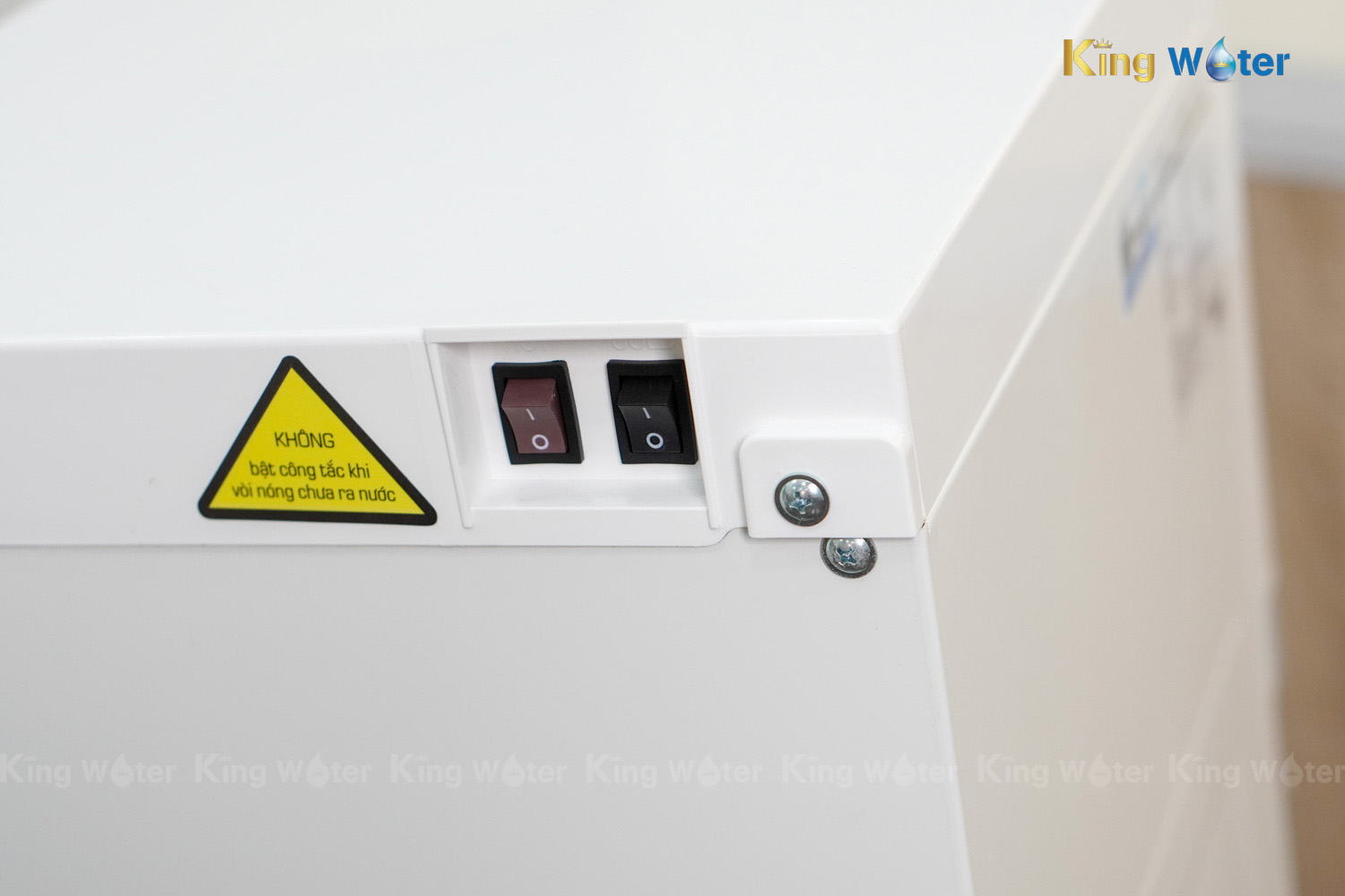 Máy Lọc Nước R.O Nóng Lạnh Karofi HCV208RO | Cây Đứng 6 Lõi