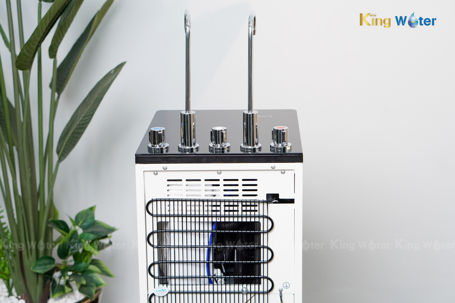 Máy Lọc Nước R.O Nóng Lạnh Karofi KAD-D66S | Cây Đứng 11 Lõi