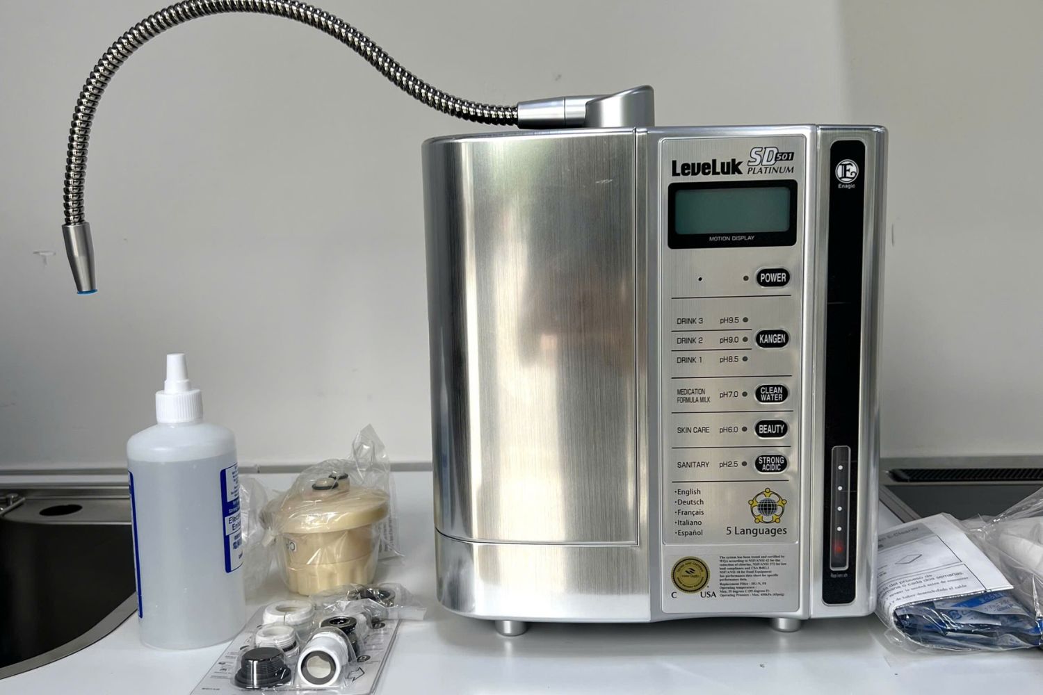 Máy Lọc Nước Điện Giải Ion Kiềm Kangen Leveluk SD501 Platinum | 7 Tấm Điện Cực