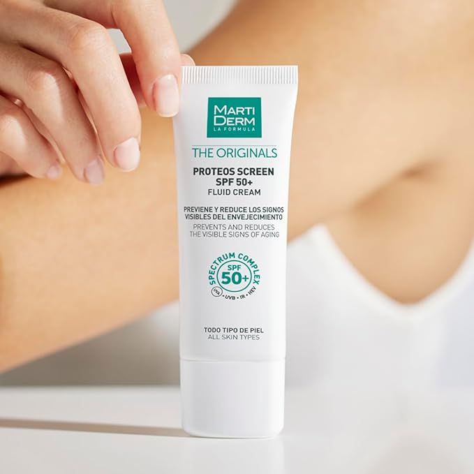 Kem Chống Nắng Martiderm Active Fluid Dành Cho Da Dầu Và Da Nhạy Cảm 40ml